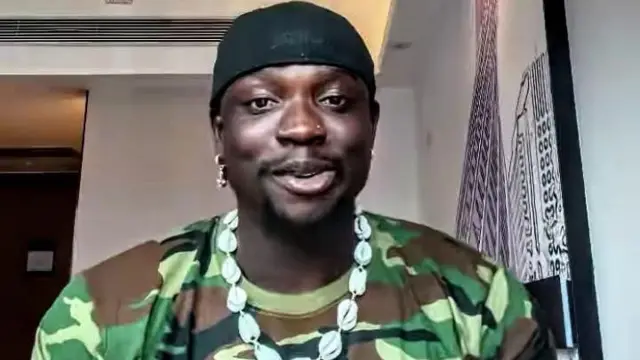 EFCC arrests VeryDarkMan,